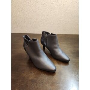 East 5th Women's Dark Gray Leather Side Zipper Kitten Heel Ankle Bootie Size 9‎